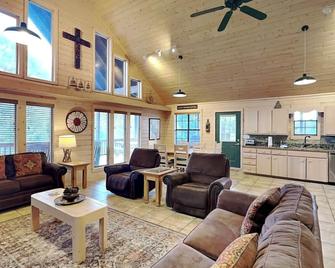 Wine N Pines - Ruidoso - Sala de estar