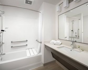 WoodSpring Suites Waco near University - Waco - Bathroom