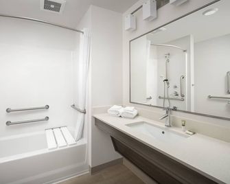 WoodSpring Suites Waco near University - Waco - Phòng tắm