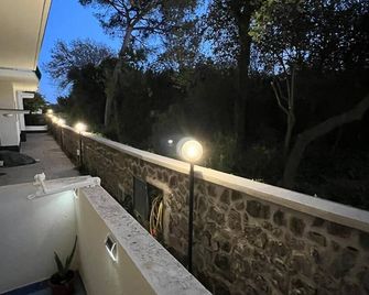 Casa Vacanza Imparo B&b Ischia - إيشيا - شرفة