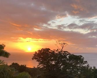 Luxurious Villa with Panoramic Ocean Views - Woodlands - Outdoors view
