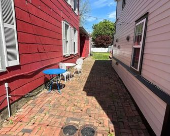 Cozy Unit in Milford, Delaware -Close To - Milford - Patio