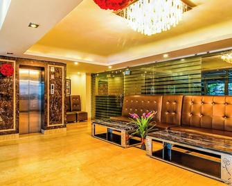 Fabhotel Kenil Star - Dehradun