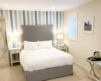 The Northey Arms - Corsham - Bedroom