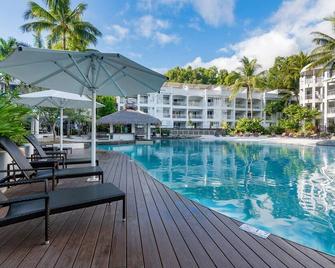 In the Tropics Balcony Oasis at The Beach Club - Palm Cove - Pool