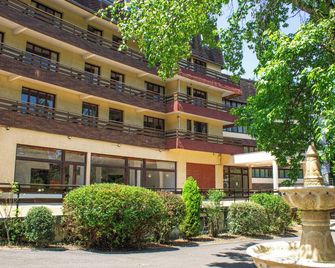 Brit Hotel Du Laca - Capvern - Capvern - Building