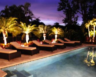 Maison Du Sud - Luxury Tropical Oasis With Gorgeous Pool And Garden - Wellington - Pool