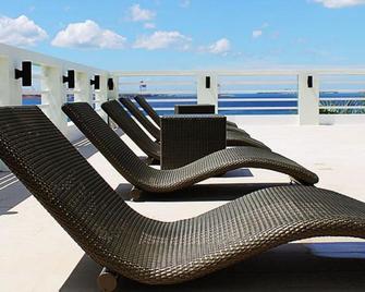 Terrace Hotel - Subic Bay Freeport Zone - Balcony