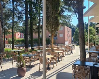 Hotel Emaus - Novigrad