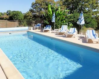 Wonderful private villa with private pool, A/C, TV, terrace, pets allowed, panoramic view, parking - Loubressac - Piscine
