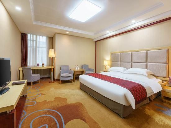 The Royal Fortune Hotel - שניאנג - חדר שינה