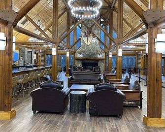 Westgate Smoky Mountain, summer is coming fast, book now!! - גאטלינברג - לובי