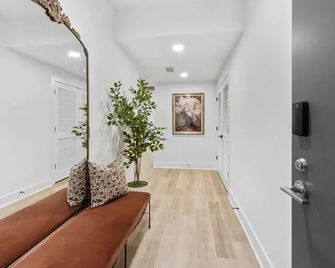 Bleau Vine Luxe Suite - Atlanta - Couloir