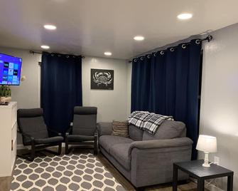 Flexible Cancellation - 2 Bedroom/2 Bathroom in town Ketchikan, Alaska - Ketchikan - Huiskamer