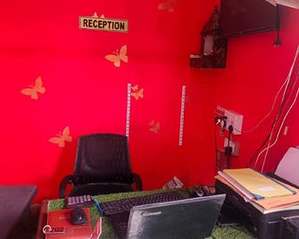 Elvin Hotel Karnal - Karnāl - Lobby