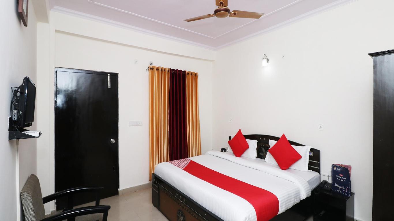 Oyo 27818 Hotel Traveller Inn