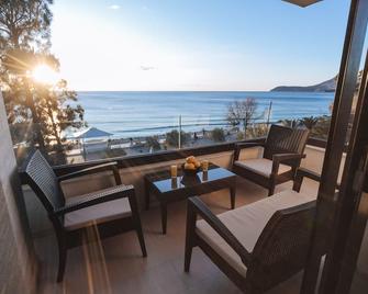 Apartments Kuce Lekovica Beach & snack bar- Bistro - Bar - Balkon