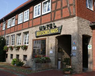 Hotel Deutsches Haus - Gifhorn - Gebouw