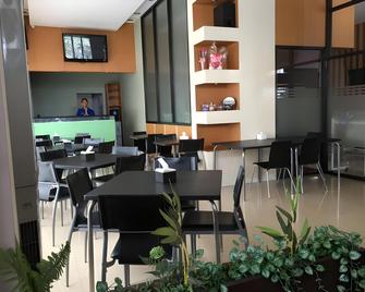 Violand Garden Hotel - Samarinda - Ristorante