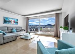 Apartment front Line La Cala Golf Resort - Mijas - Stue