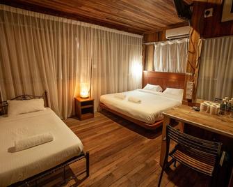 Joe Fisherman Inn - Pangkor - Bedroom