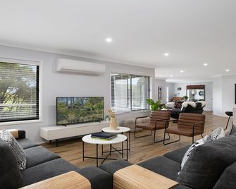 Hoddle Lane - 로버트슨 - 거실