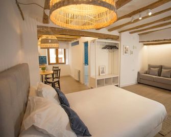 Savoy Hostal - Alcoi