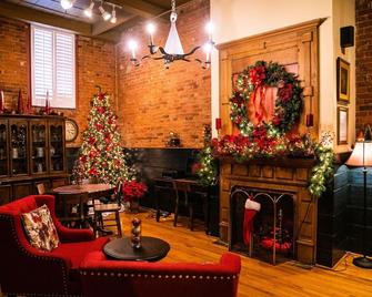 The Historic Brookstown Inn, Trademark Collection by Wyndham - Winston-Salem - Lobby
