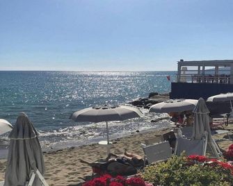 Hotel Venere - Ascea - Beach