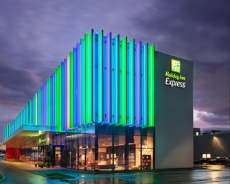 Holiday Inn Express Aarburg - Oftringen By IHG - Aarburg - Bâtiment