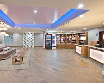 Holiday Inn Express & Suites Harrisburg S - New Cumberland By IHG - New Cumberland - Budova