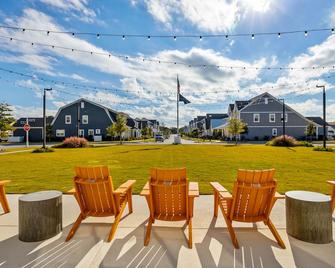 The Gough Coast - Beaufort - Patio