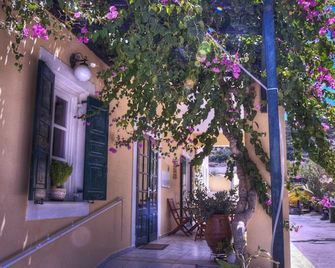 Blue Sea - Galissas - Outdoor view