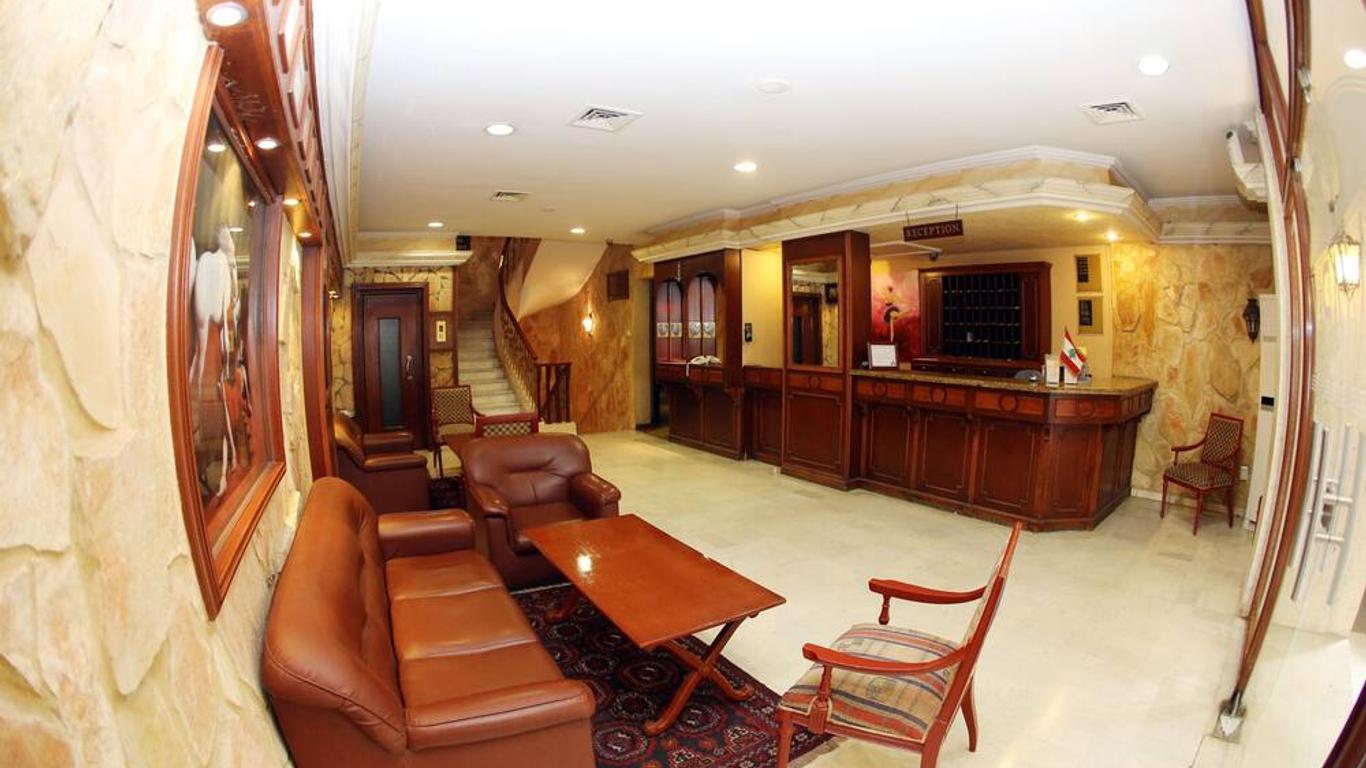 Le Marly Hotel