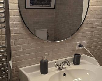 Apartamentos Vicent Clavel - Valencia - Baño
