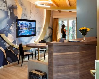 Color Hotel Style, Design & Gourmet - Bardolino