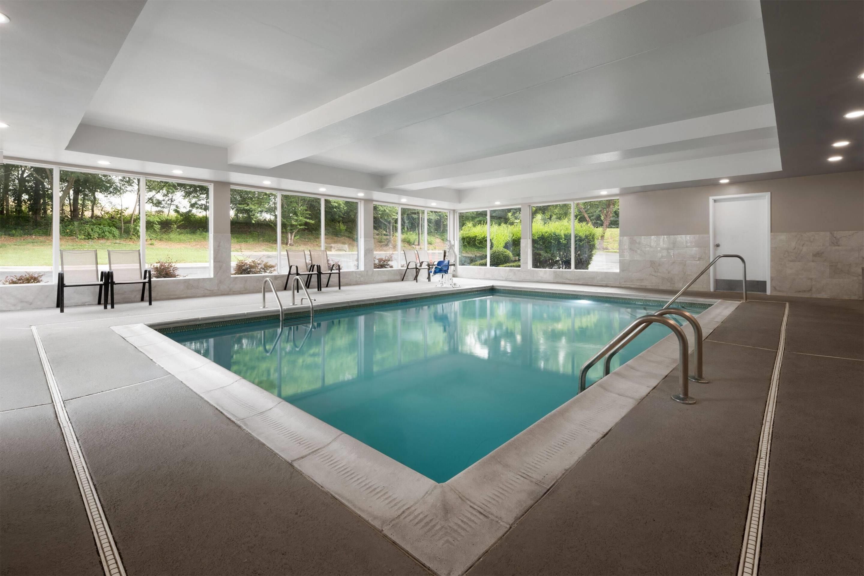 Wingate by Wyndham Matthews/Charlotte - Matthews - Pool