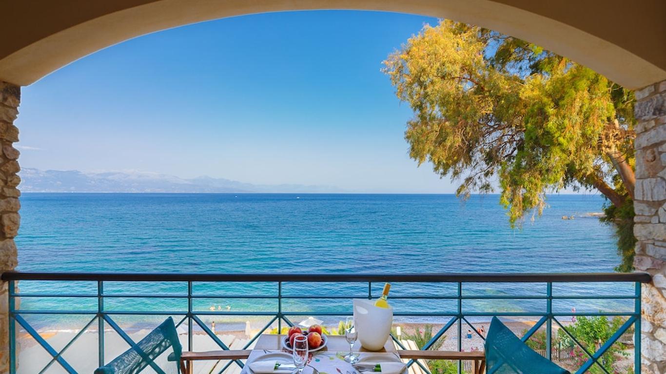 Grekis Beach Hotel and Apartments