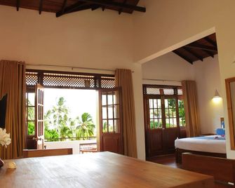 Sky And Sand Guesthouse - Beruwala - Schlafzimmer