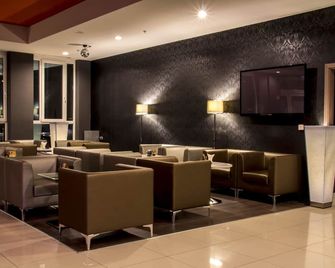 Eto Park Hotel Business & Stadium - גיור - טרקלין