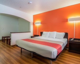 Motel 6 Dallas - North - Dallas - Yatak Odası