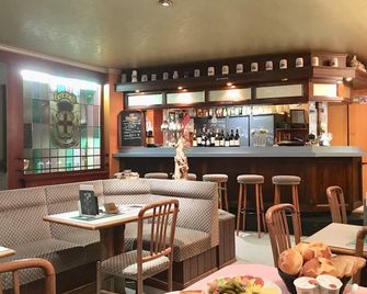 Hotel-Restaurant Zum Onkel Jonathan - Raeren - Bar