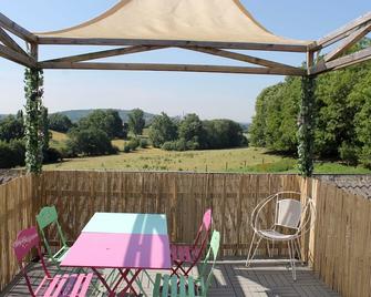 A Cocoon for 2 People With a Beautiful View of the Valley Tournai - Barry - Patio
