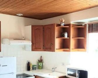 Maison Des Lys - Jonzac - Kitchen
