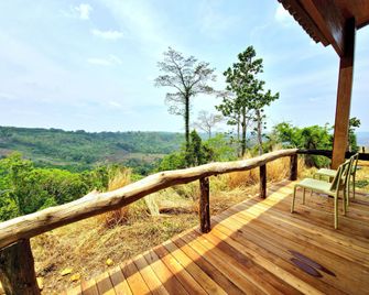 Pida Coffee Farm Lodge - Senmonorom - Balcón