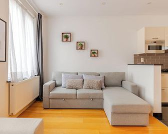 Le Joyau à Etterbeek - Brussels - Living room