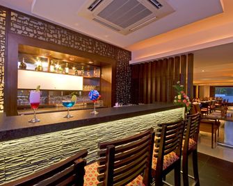 Shantai Hotel - פון - בר