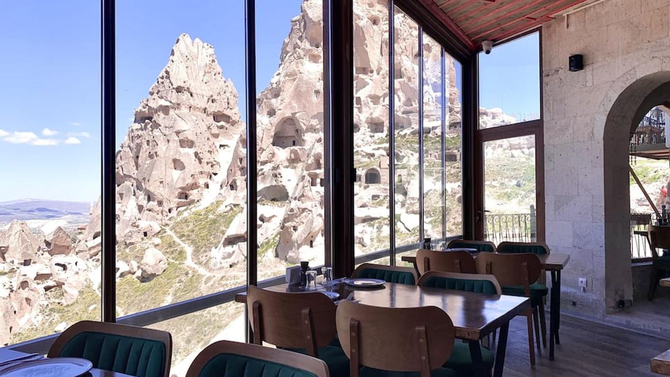 火山口洞穴飯店