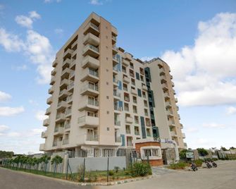 OYO 43979 Hotel Urbanite - Джайпур - Будівля