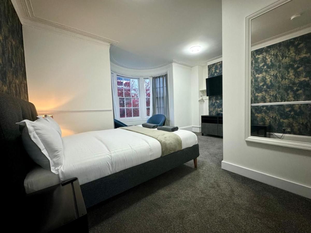 The Bernard Rooms thumbnail 3